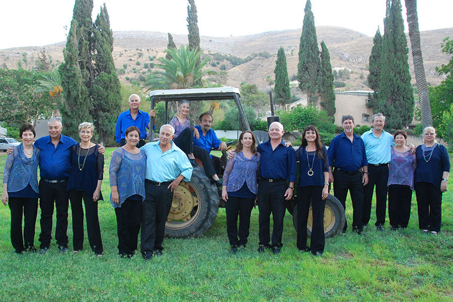 The Irises - Kibbutz Beit-Alfa Singers (Israel)