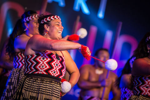 Māori KapaHaka © Gareth Cooke