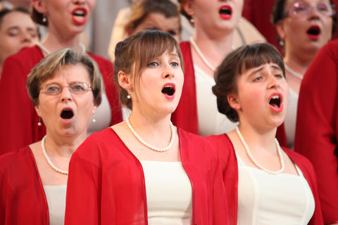 Singing women