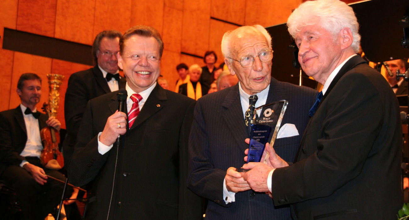 Awarding of the World Peace Prize in 2006 © INTERKULTUR
