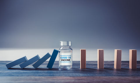 Vaccine doses © Adobe Stock