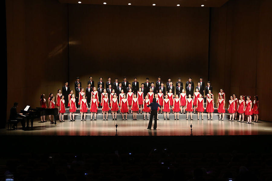 The Skyline Choir of Shenzhen Meilin High School (China)