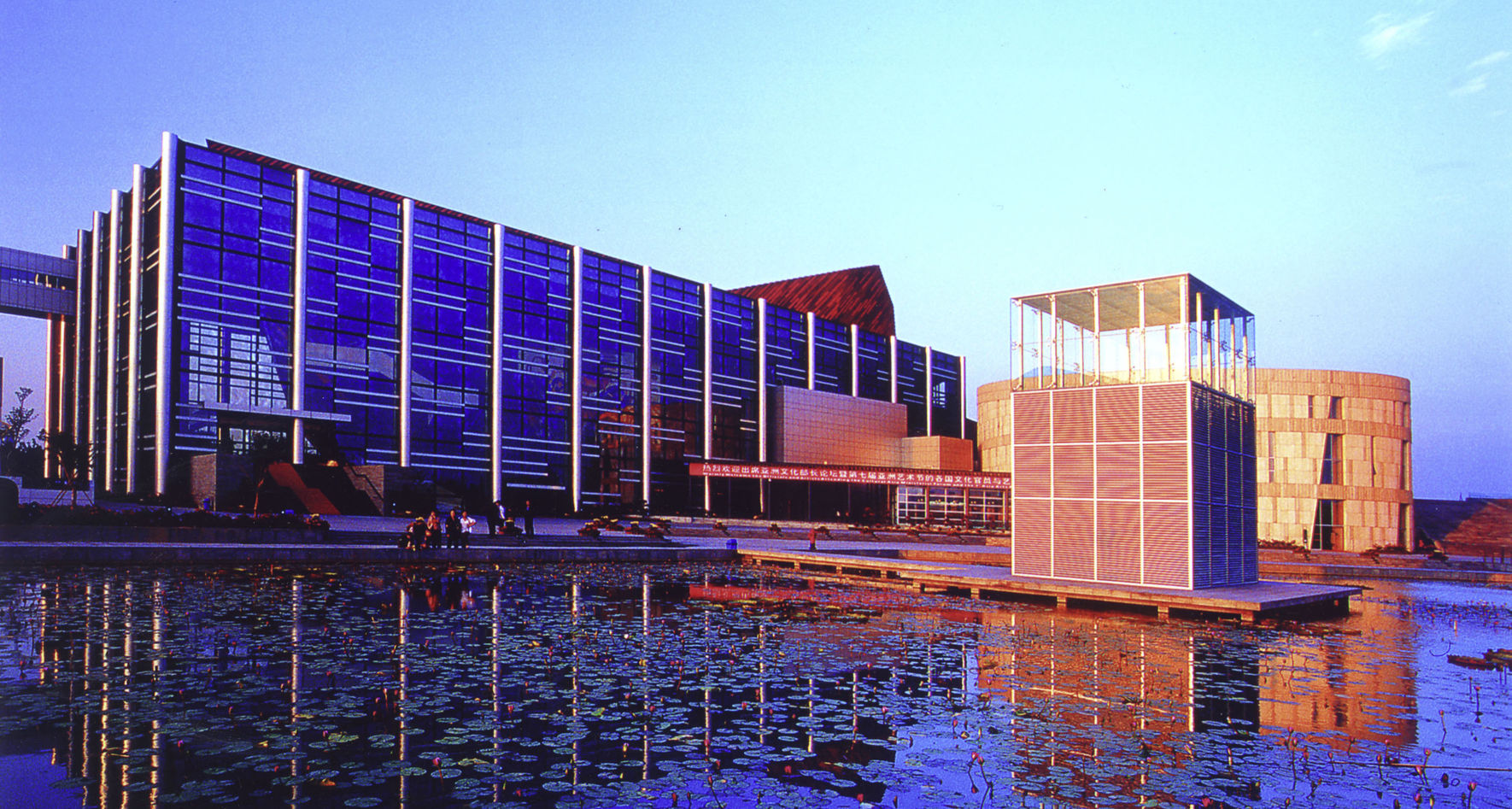 © Shunde Culture & Art Development Center of Foshan