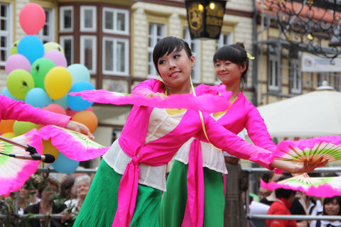 Opening performance at market square Wernigerode © INTERKULTUR