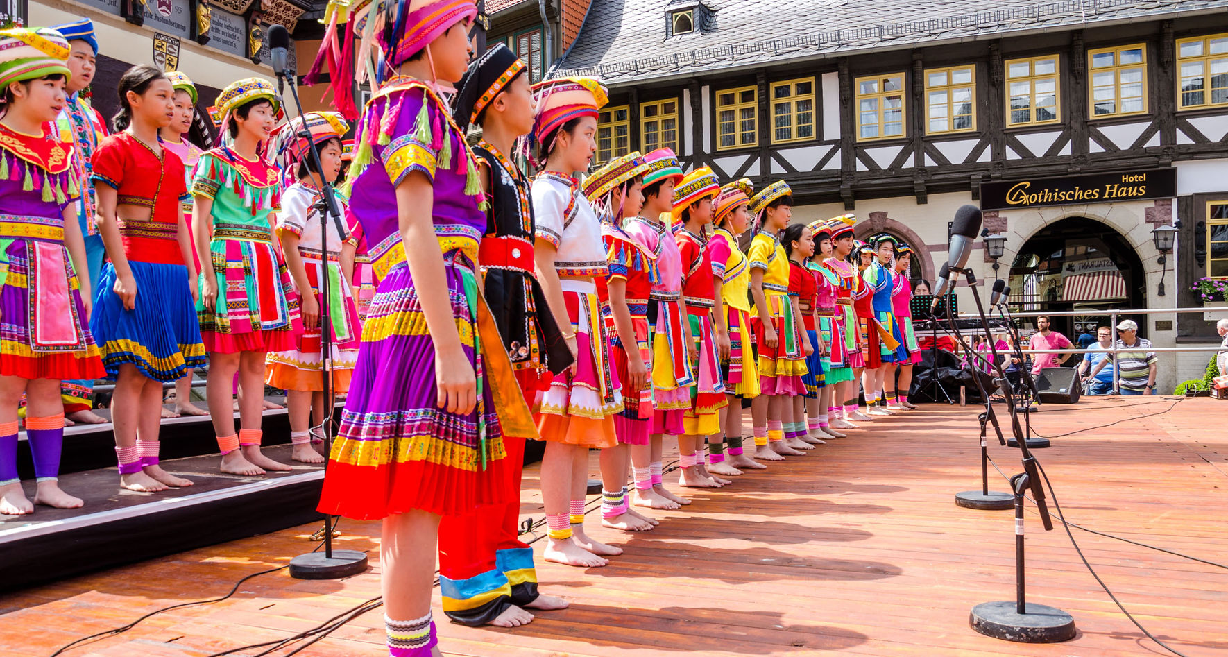 Chinese choir in front of Wernigerode Town Hall © INTERKULTUR