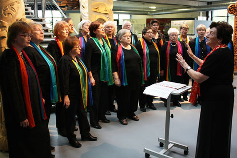 Frauenchor Grenzland from Germany performs in a Friendship Concert in zwickau 2010