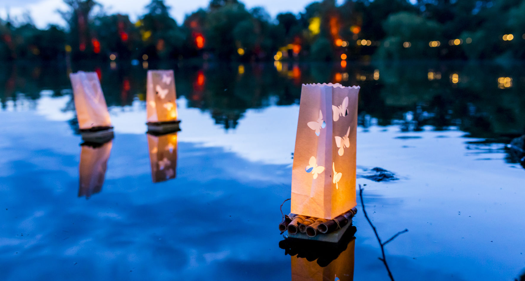 Lichterfest am Schwanenteich, Zwickau © Helge Gerischer