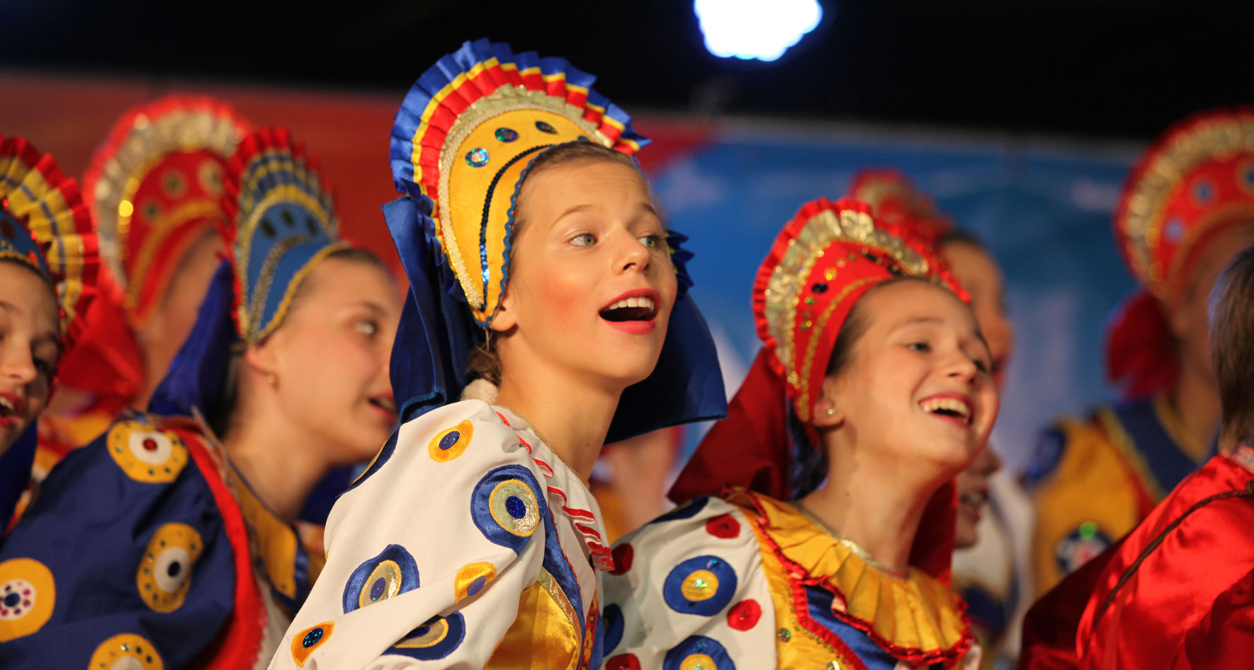 Russian Choir performing in Folklore category © Studi43