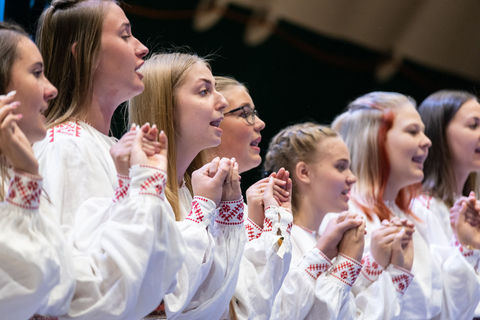 Canzone (Estonia) performing at the Opening Concert © INTERKULTUR