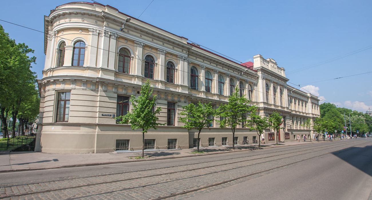 Jazeps Vitols Music Academy outside ©f64