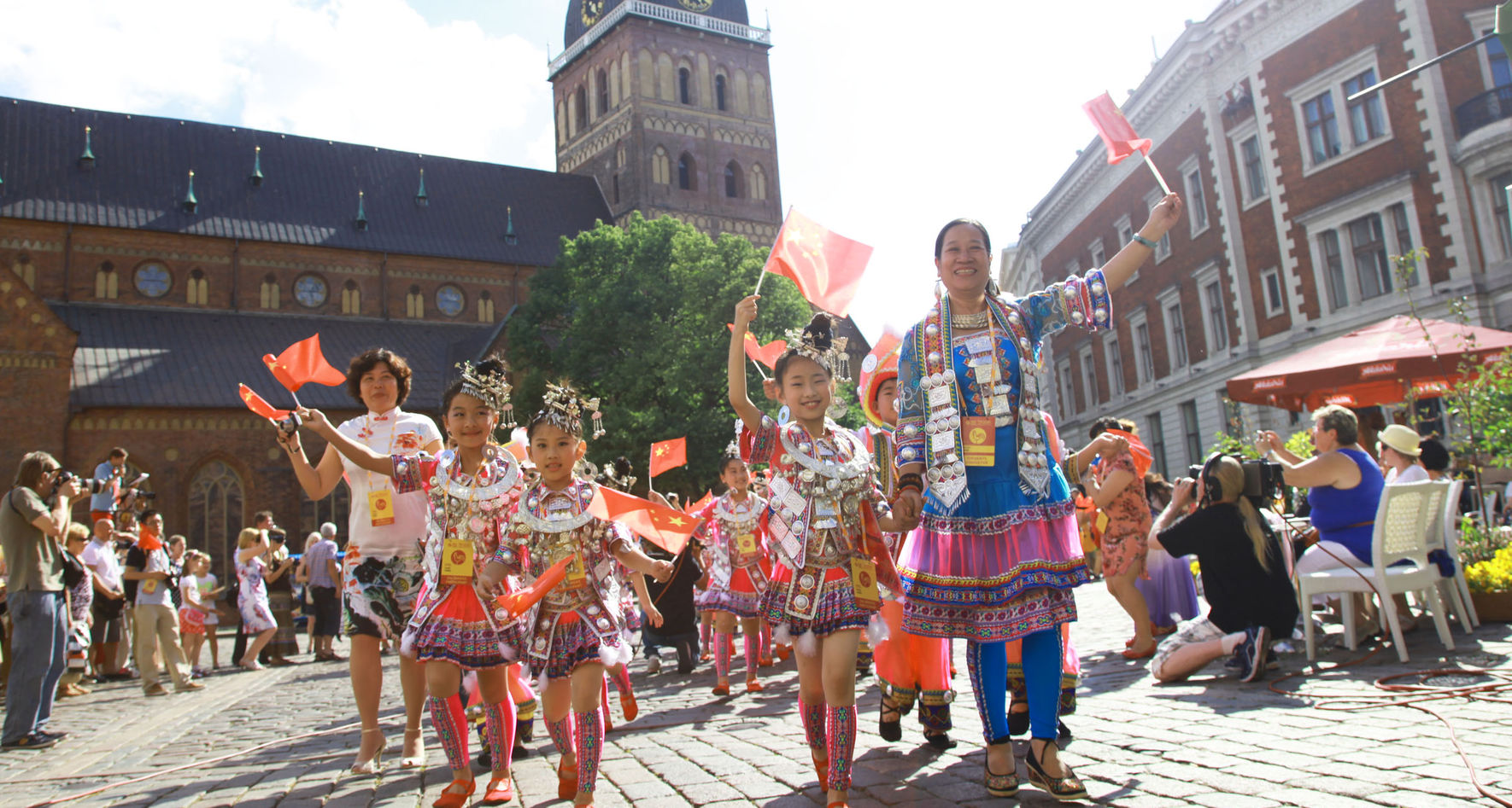 Parade of Nations in Riga © Studi43