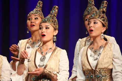 Chamber Choir of Astana State Philharmony, Kazakhstan on stage © Studi43