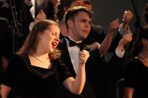 Chor auf der Bühne © Studi43