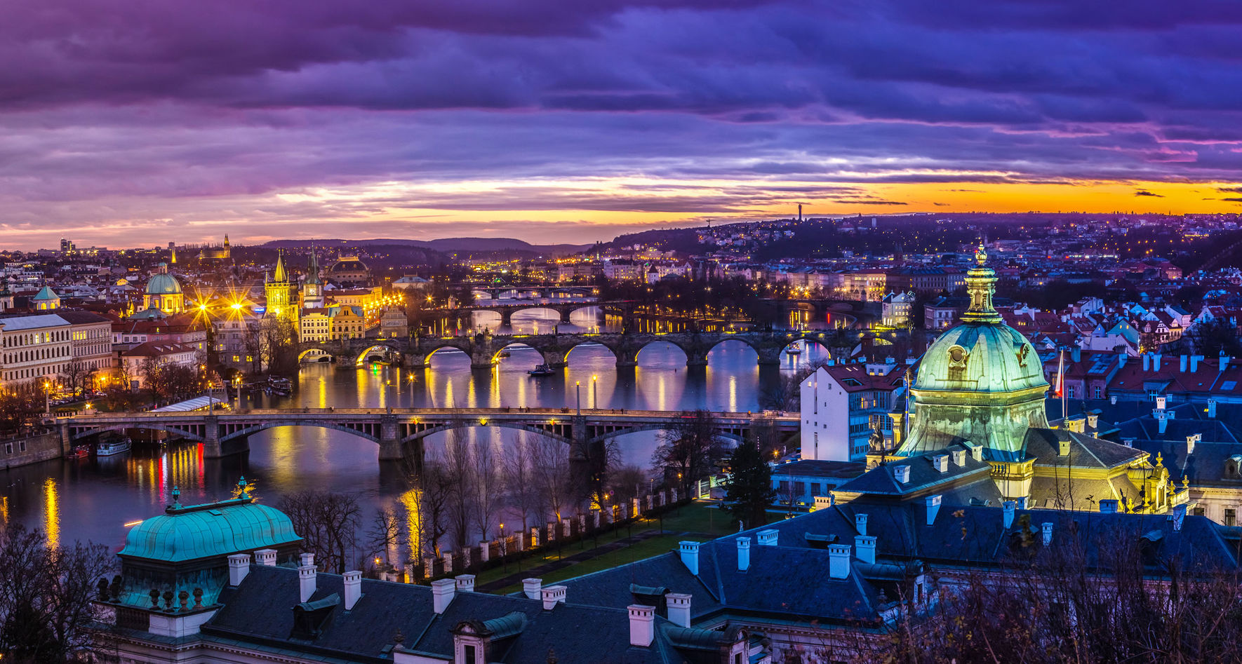 ON STAGE in Prague © Fotolia