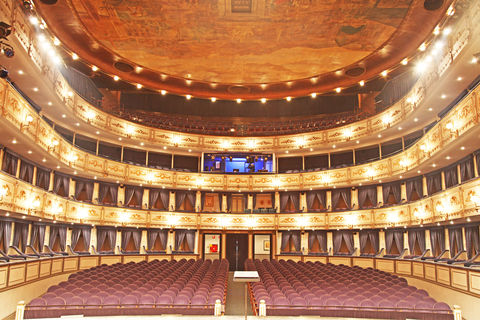Teatro Cervantes' Interior © studi43