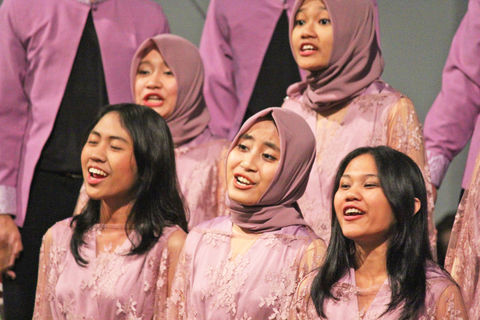 Diponegoro University Choir (Indonesia) © INTERKULTUR