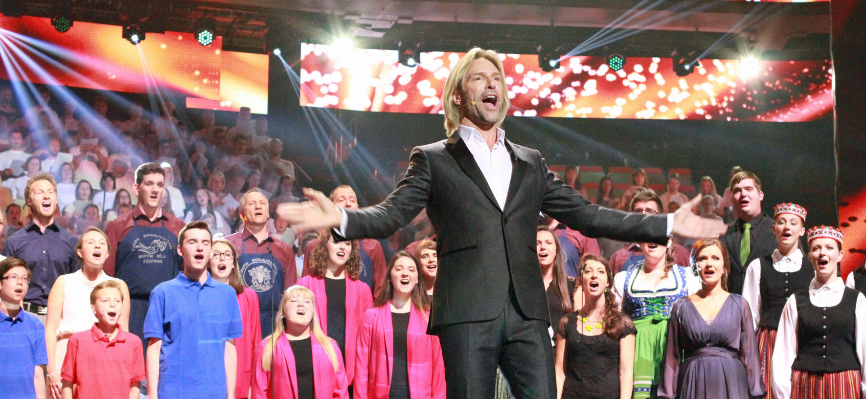 Eric Whitacre at Eurovision Choir TV Show, Riga 2017 © Roger Schmidt