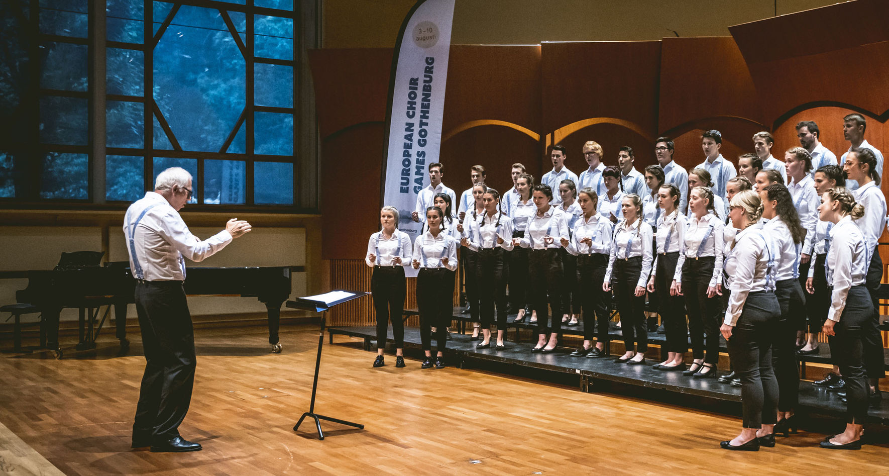Bündner Jugendchor (Schweiz) auf der Wettbewerbsbühne der European Choir Games in 2019 © Jonas Persson