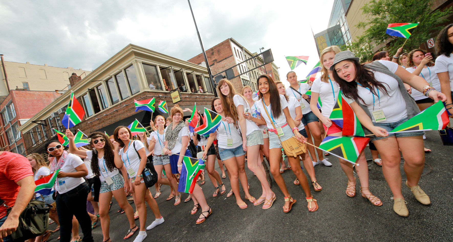 Stellenberg Girls Choir at Parade of Nations in Cincinnati 2012 © Kevin Husted
