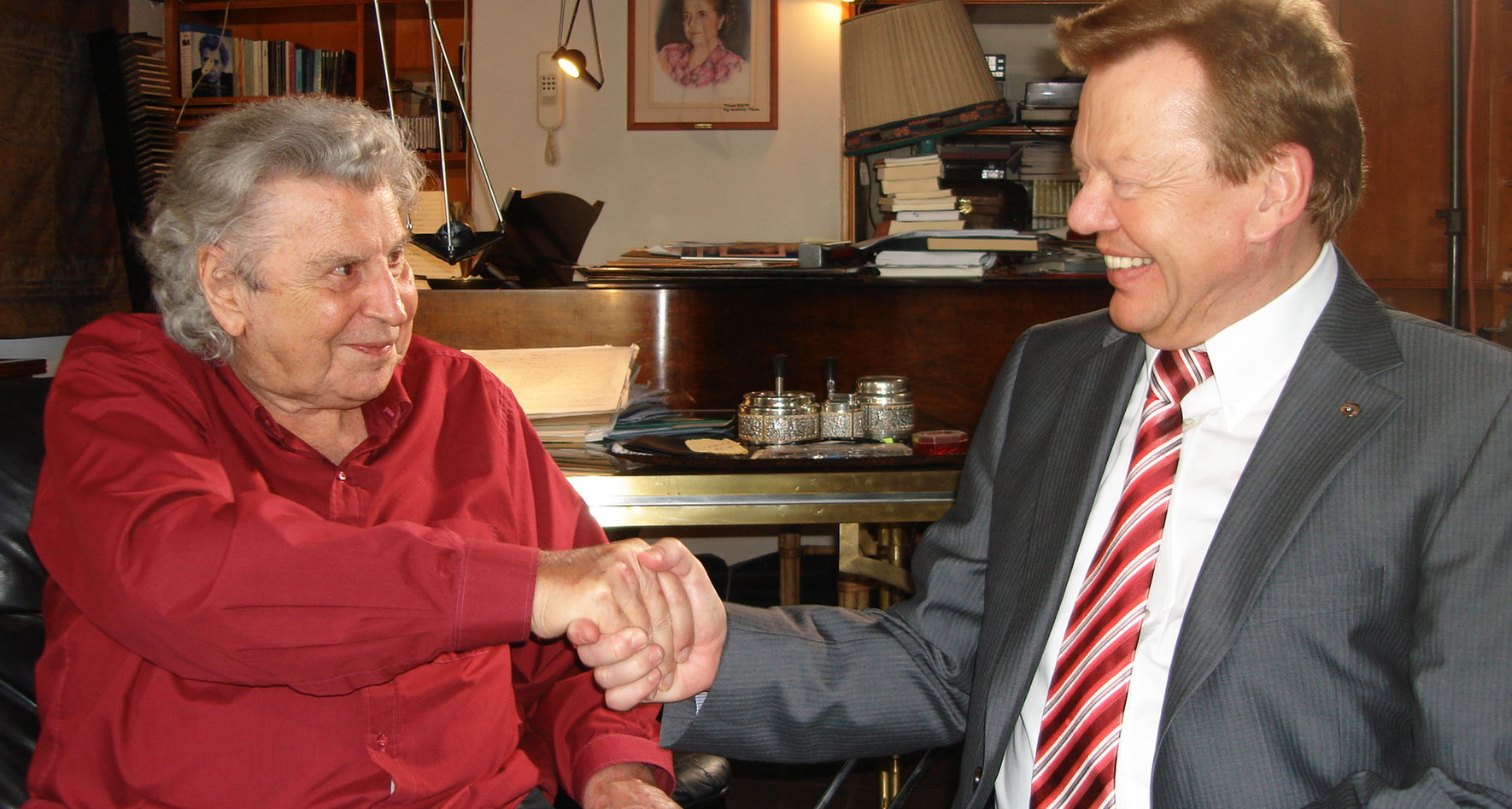 Günter Titsch meets Mikis Theodorakis in Athen (2007)
