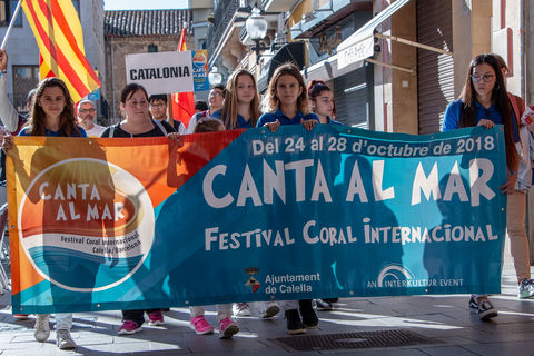 Parade of Choirs through Calella © INTERKULTUR