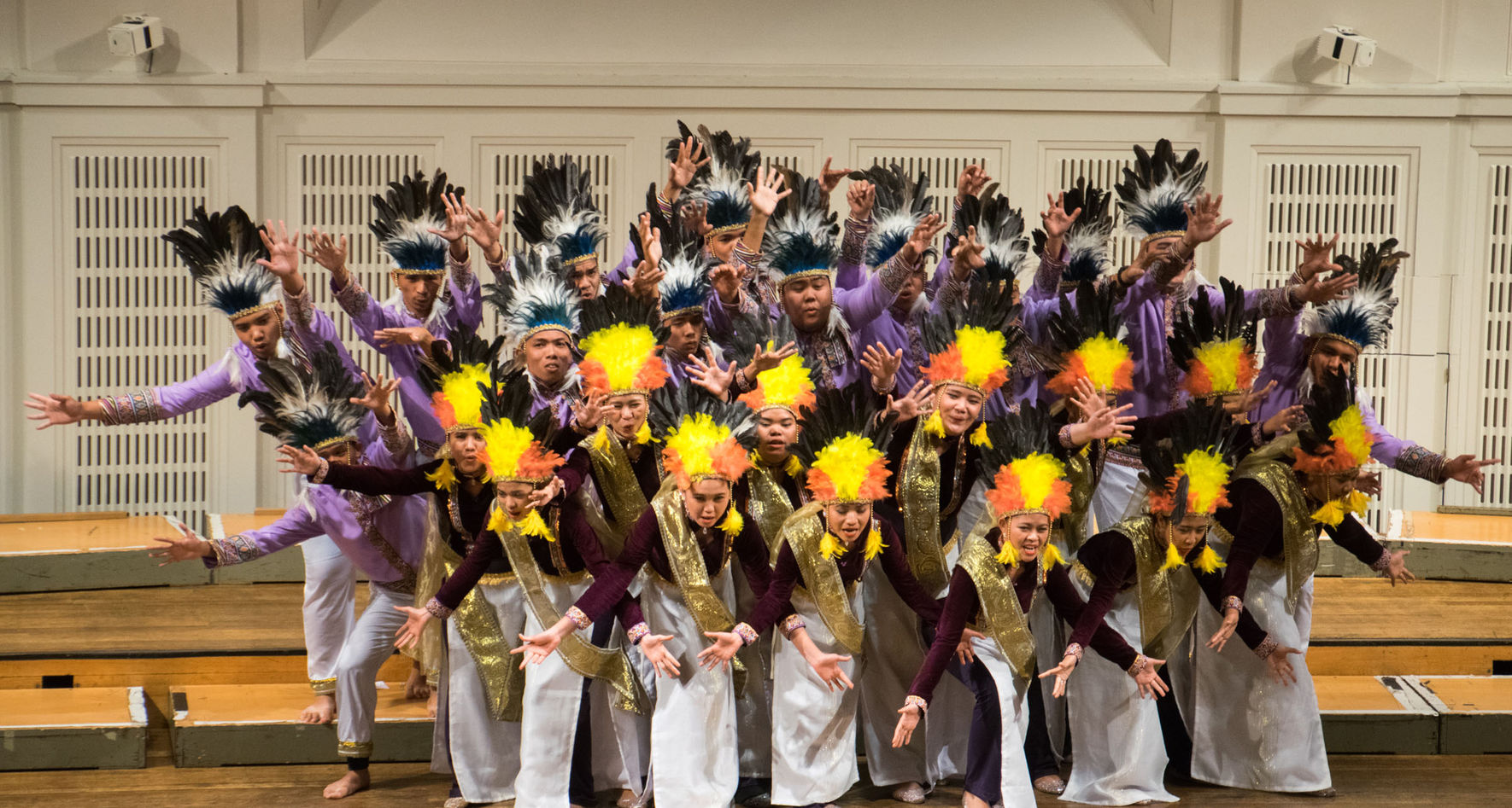 Regina Coeli Choir, Indonesia on stage in Vienna © INTERKULTUR