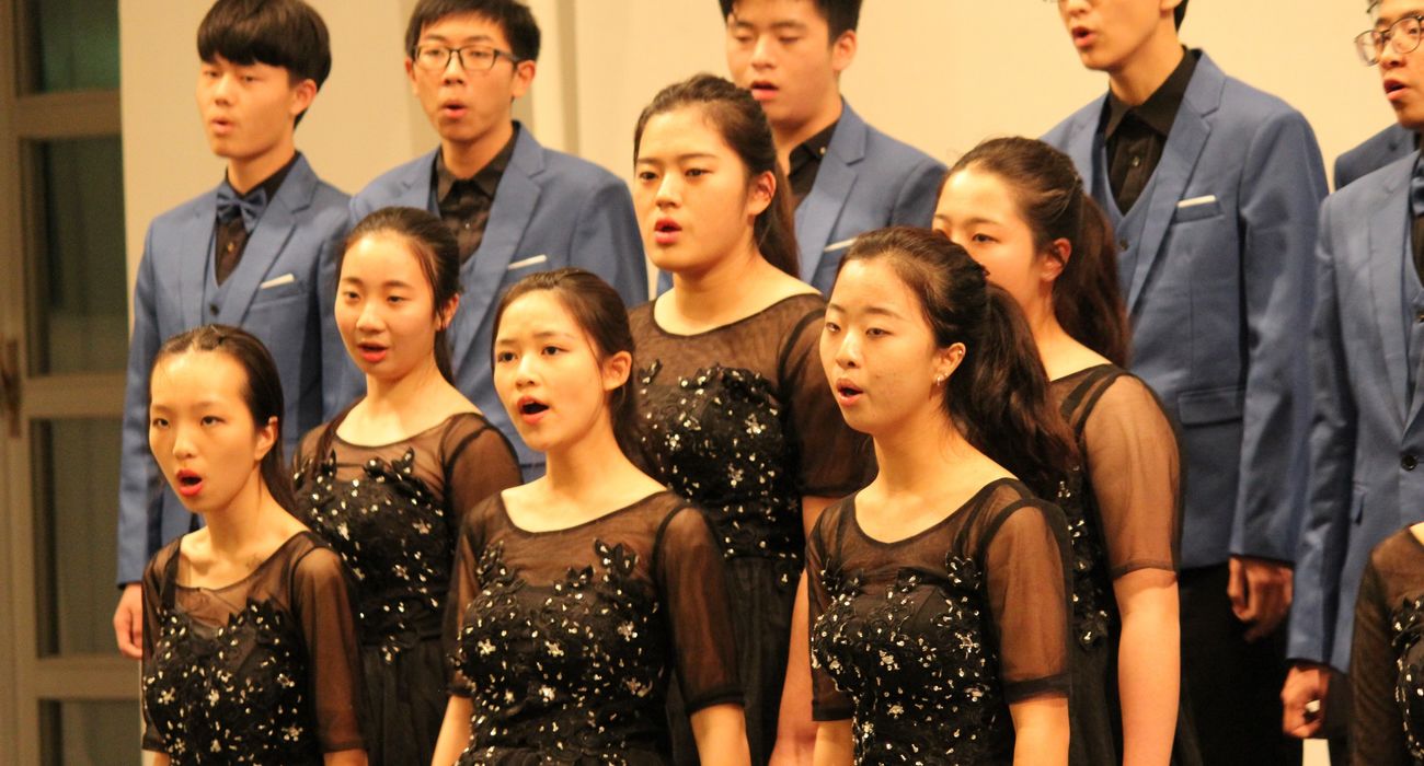 The Skyline Choir of Shenzhen Meilin High School © INTERKULTUR