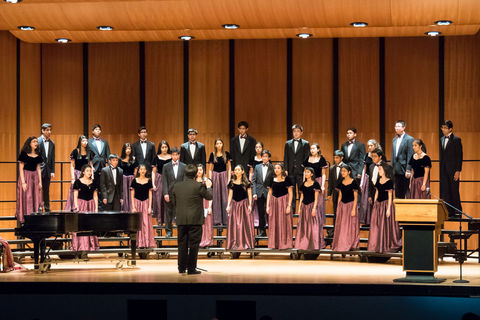 John P. Stevens High School Chamber Choir, USA © INTERKULTUR