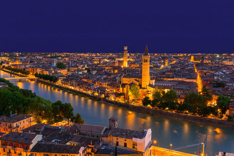 Verona by night © Fotolia